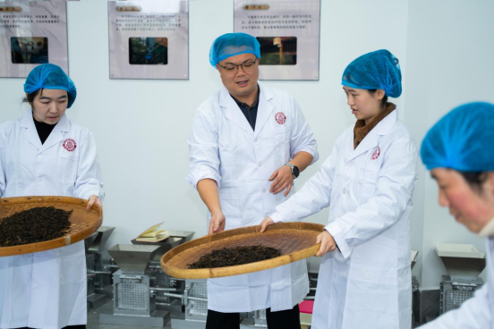 大师入校传非遗(图6)